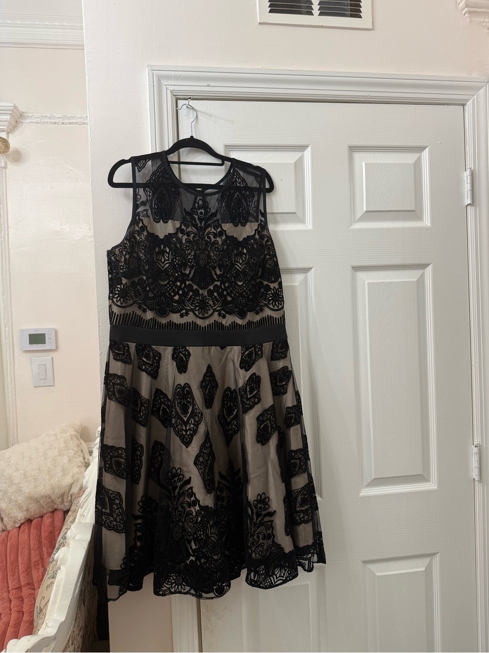 c5 Established 1962 Black Lace Dress with Cream Lining - Size 14